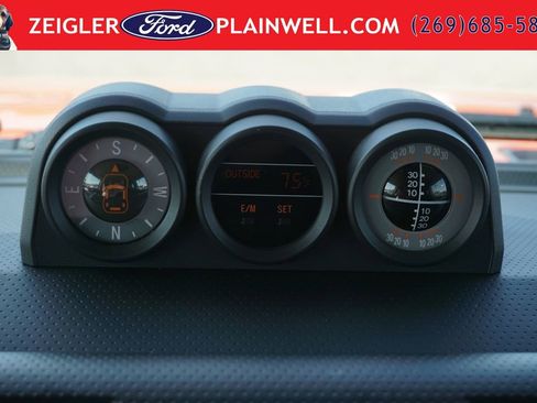 Used 2014 Toyota FJ Cruiser 4WD w/ Convenience Package image 18