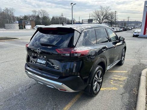 Used 2023 Nissan Rogue Platinum image 8
