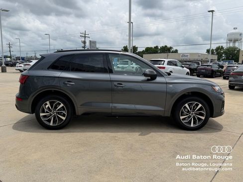 Used 2024 Audi Q5 2.0T Premium w/ Summer of Audi Package AWD/4WD image 4