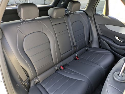 Used 2019 Mercedes-Benz GLC 300 image 28