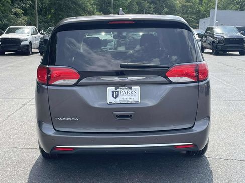 Certified 2018 Chrysler Pacifica Touring Plus FWD image 7
