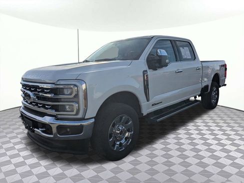 Used 2024 Ford F250 Lariat w/ Chrome Package image 7