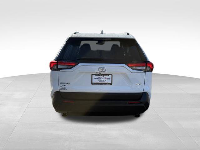 Used 2024 Toyota RAV4 XLE w/ Convenience Package FWD image 10