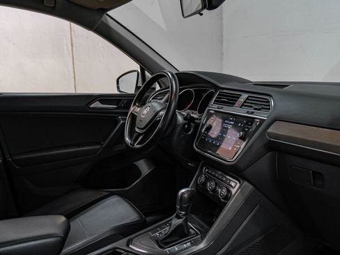 Used 2019 Volkswagen Tiguan SE image 29