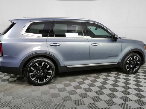 Used 2025 Kia Telluride SX FWD image 2