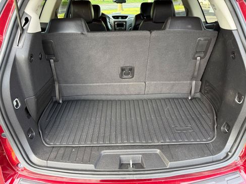 Used 2017 Chevrolet Traverse LT FWD image 20