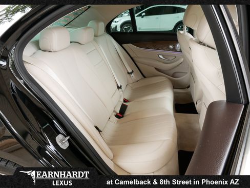 Used 2018 Mercedes-Benz E 300 image 3
