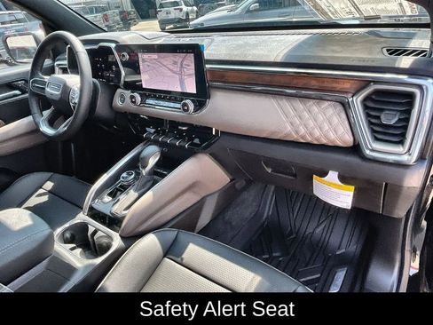 New 2026 GMC Canyon Denali w/ LPO, Denali Black Edition image 35