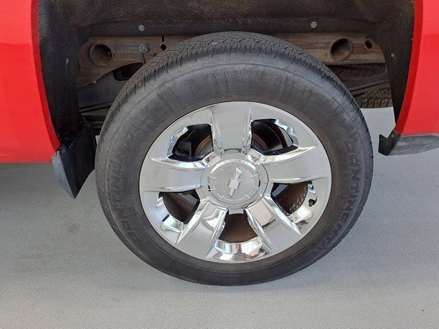 Used 2015 Chevrolet Silverado 1500 LTZ Z71 w/ LTZ Plus Package AWD/4WD image 33