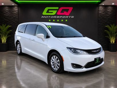 Used 2019 Chrysler Pacifica Touring Plus