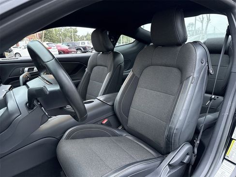 Used 2024 Ford Mustang EcoBoost image 11