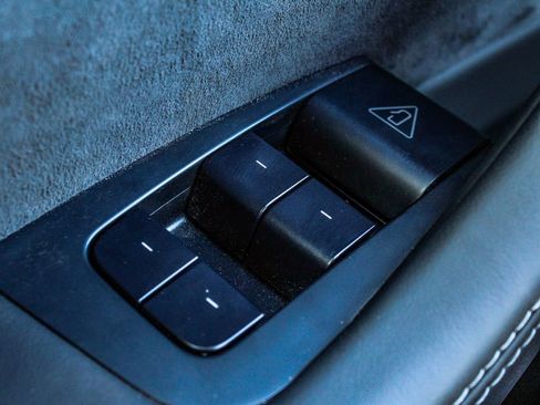 Used 2026 Tesla Model Y Long Range image 10