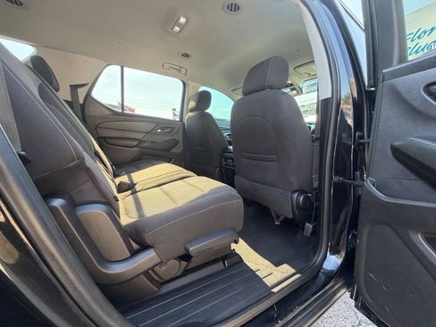 Used 2018 Chevrolet Traverse LS FWD image 21