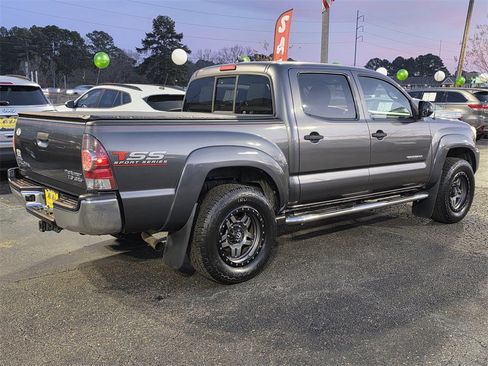 Used 2015 Toyota Tacoma PreRunner w/ SR5 Package image 6