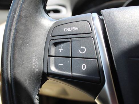 Used 2015 Volvo XC70 T6 AWD/4WD image 15