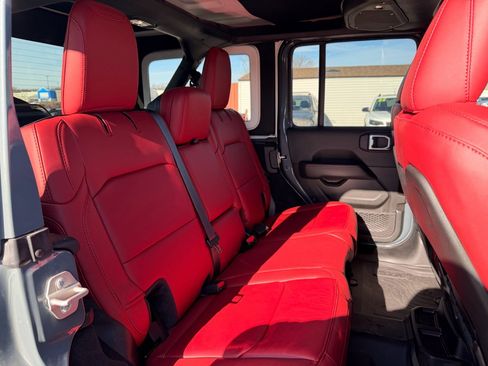Used 2024 Jeep Wrangler Unlimited Rubicon 392 image 15