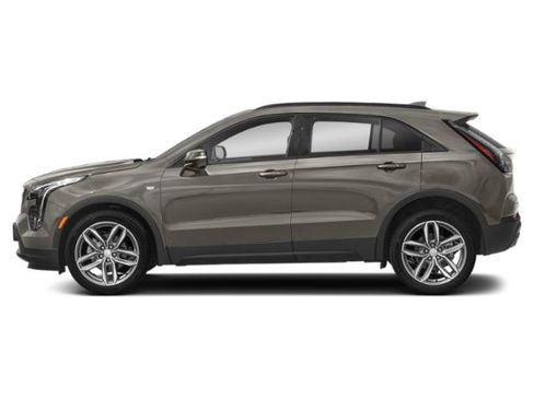 Used 2023 Cadillac XT4 Sport w/ Cold Weather Package AWD/4WD image 3