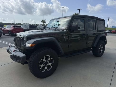 Used 2022 Jeep Wrangler Unlimited Rubicon AWD/4WD image 3