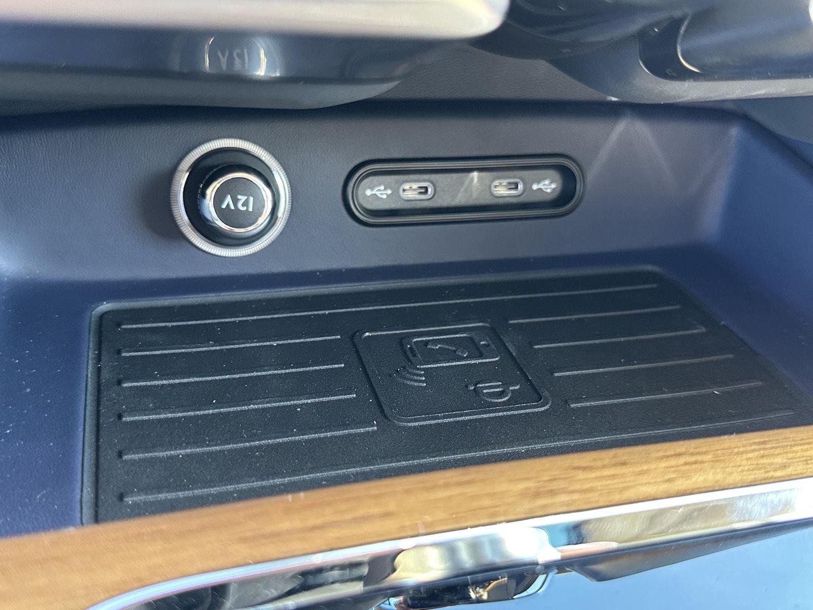 New 2027 Bentley Flying Spur AWD/4WD image 47