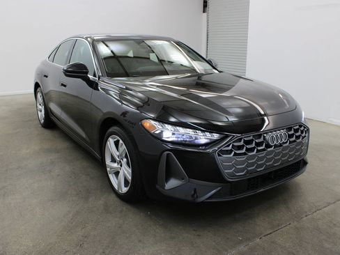 Used 2025 Audi A5 2.0T Premium Plus w/ Premium Plus AWD/4WD image 6