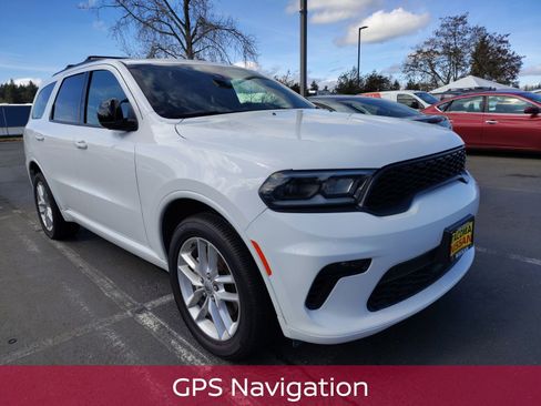 Used 2023 Dodge Durango GT image 3