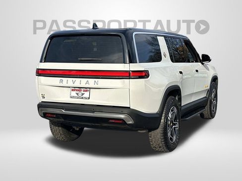 Used 2023 Rivian R1S Launch Edition image 5