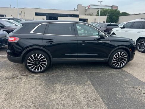 Used 2022 Lincoln Nautilus Black Label w/ Cargo Utility Package AWD/4WD image 2