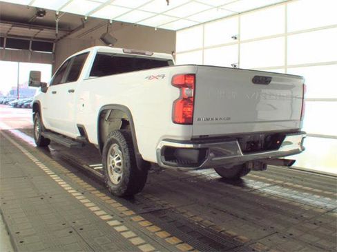 Used 2020 Chevrolet Silverado 2500 W/T w/ WT Safety Package image 4