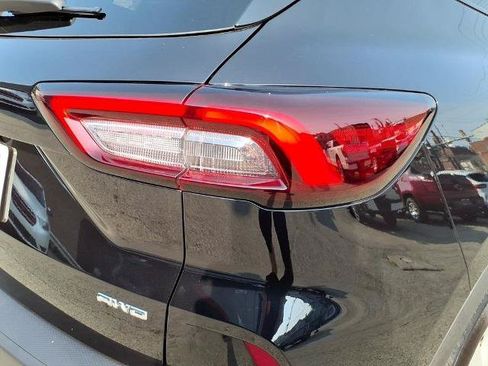 Certified 2023 Ford Escape Active AWD/4WD image 8