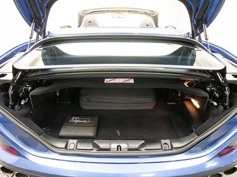Used 2016 Ferrari California T RWD image 43