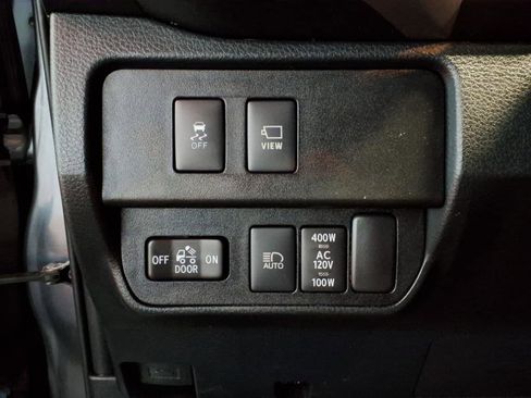 Used 2021 Toyota Tacoma Limited w/ Nightshade Package image 16