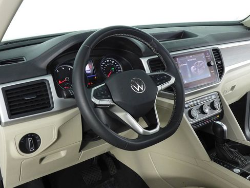 Used 2021 Volkswagen Atlas SE w/ Panoramic Sunroof Package image 32