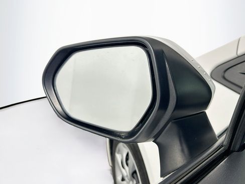 Used 2022 Toyota Corolla LE FWD image 16