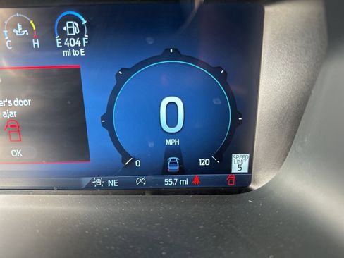 Used 2025 Ford F150 Lariat w/ Equipment Group 502A High image 7