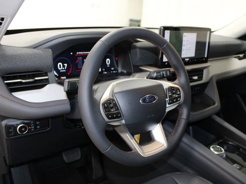 New 2026 Ford Explorer Active image 16