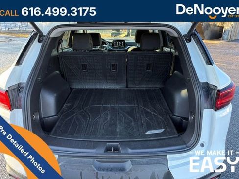 Used 2024 Chevrolet Blazer LT w/ Convenience Package FWD image 12