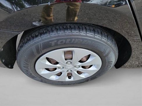 Used 2016 Hyundai Accent SE image 11