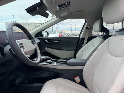 Used 2023 Kia EV6 Wind image 21