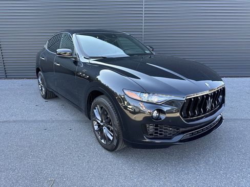 Used 2024 Maserati Levante GT Ultima image 7