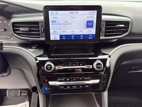 Used 2023 Ford Explorer ST-Line w/ Class IV Trailer Tow Package image 13