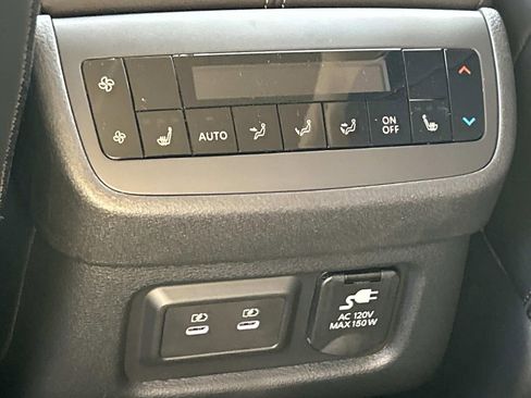 New 2026 Nissan Pathfinder Platinum AWD/4WD image 21