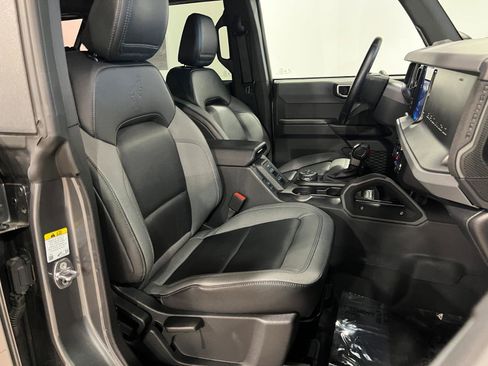 Used 2024 Ford Bronco Big Bend image 34