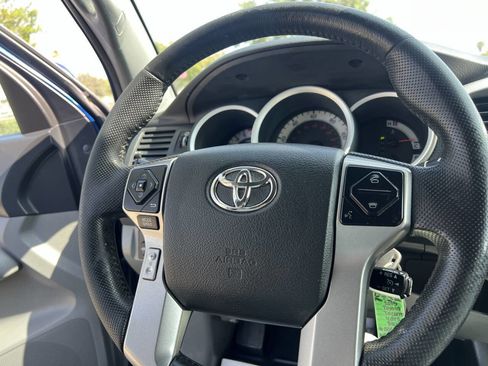 Used 2015 Toyota Tacoma PreRunner w/ TRD Sport Package RWD image 31
