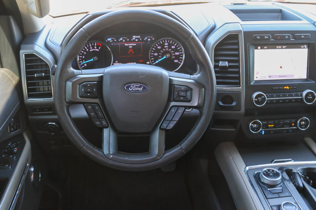 Used 2019 Ford Expedition Max XLT w/ Equipment Group 202A AWD/4WD image 22
