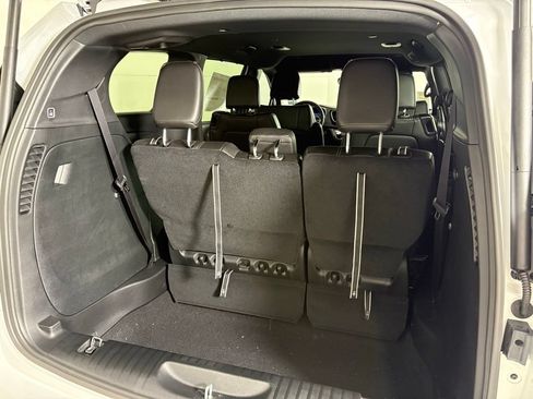 New 2027 Chrysler Pacifica Select FWD image 17