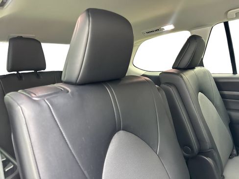 Used 2024 Toyota Grand Highlander FWD image 44