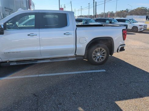 Used 2025 GMC Sierra 1500 Denali image 6