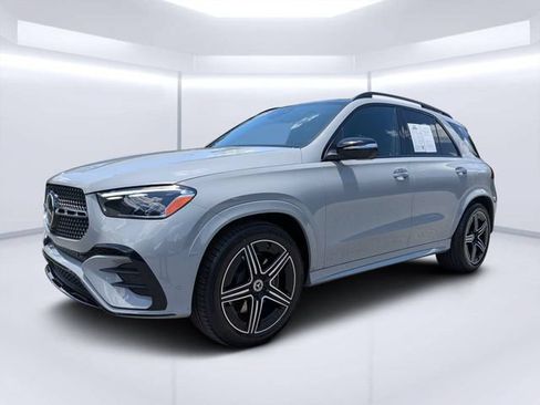 Used 2025 Mercedes-Benz GLE 450 4MATIC w/ AMG Line Exterior image 7