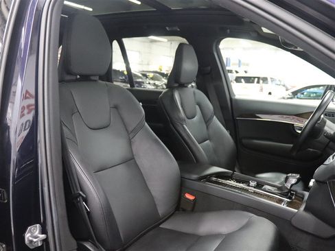 Used 2019 Volvo XC90 T6 Momentum w/ Advanced Package AWD/4WD image 30