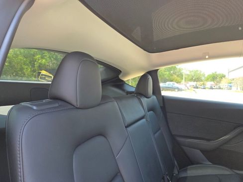 Used 2023 Tesla Model Y Performance AWD/4WD image 18